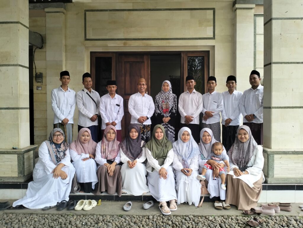 Foto Bersama Kabid Pendidikan dan Pengajaran